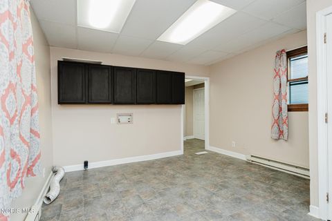 Tiny photo for 122 Allen Avenue, Findlay, OH 45840 (MLS # 10007918)