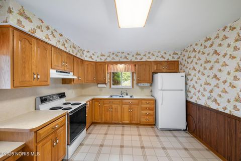 Tiny photo for 3553 Cedardale Court, Toledo, OH 43623 (MLS # 10000237)