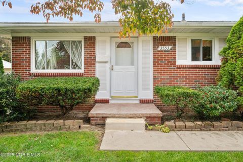 Tiny photo for 3553 Cedardale Court, Toledo, OH 43623 (MLS # 10000237)