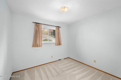 Tiny photo for 3553 Cedardale Court, Toledo, OH 43623 (MLS # 10000237)