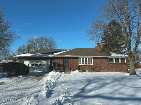 Photo of 1826 Reva Drive, Northwood, OH 43619 (MLS # 10003896)