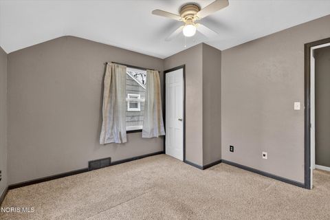 Tiny photo for 1221 Eleanor Avenue, Toledo, OH 43612 (MLS # 10004846)