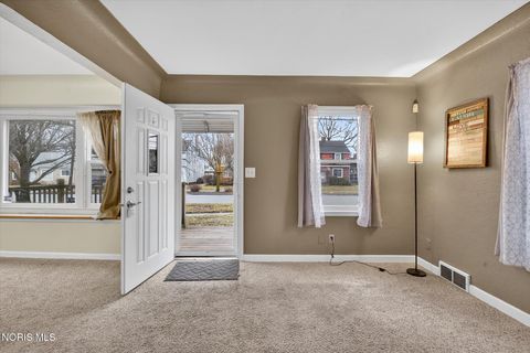 Tiny photo for 1221 Eleanor Avenue, Toledo, OH 43612 (MLS # 10004846)