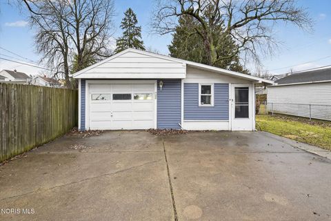 Tiny photo for 1221 Eleanor Avenue, Toledo, OH 43612 (MLS # 10004846)