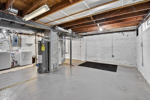 Tiny photo for 1221 Eleanor Avenue, Toledo, OH 43612 (MLS # 10004846)