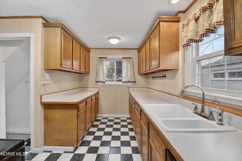 Tiny photo for 1221 Eleanor Avenue, Toledo, OH 43612 (MLS # 10004846)