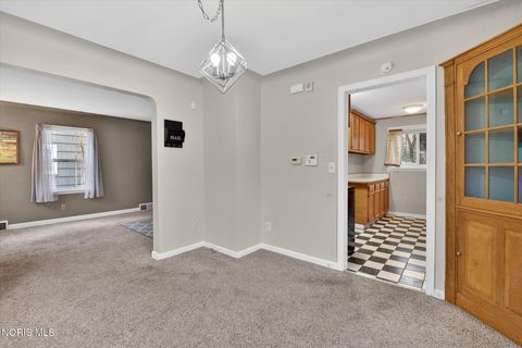 Tiny photo for 1221 Eleanor Avenue, Toledo, OH 43612 (MLS # 10004846)