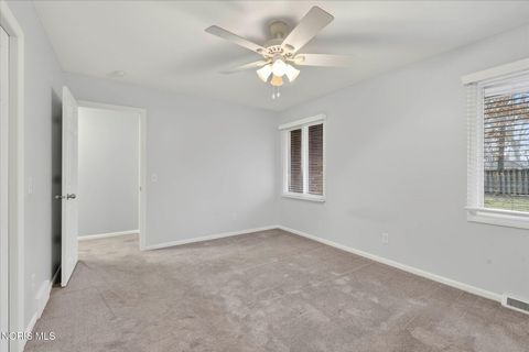 Tiny photo for 4608 Breckenridge Drive, Toledo, OH 43623 (MLS # 10004831)