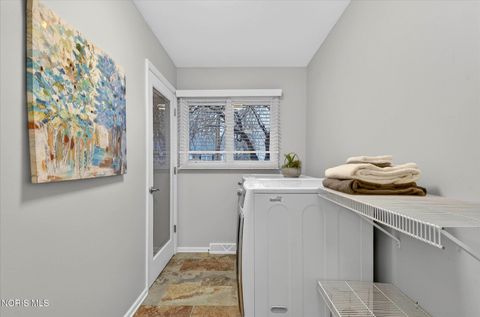 Tiny photo for 4608 Breckenridge Drive, Toledo, OH 43623 (MLS # 10004831)