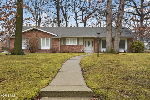 Tiny photo for 4608 Breckenridge Drive, Toledo, OH 43623 (MLS # 10004831)