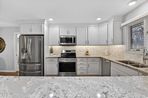 Tiny photo for 4608 Breckenridge Drive, Toledo, OH 43623 (MLS # 10004831)