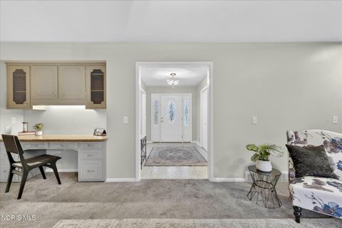 Tiny photo for 4608 Breckenridge Drive, Toledo, OH 43623 (MLS # 10004831)