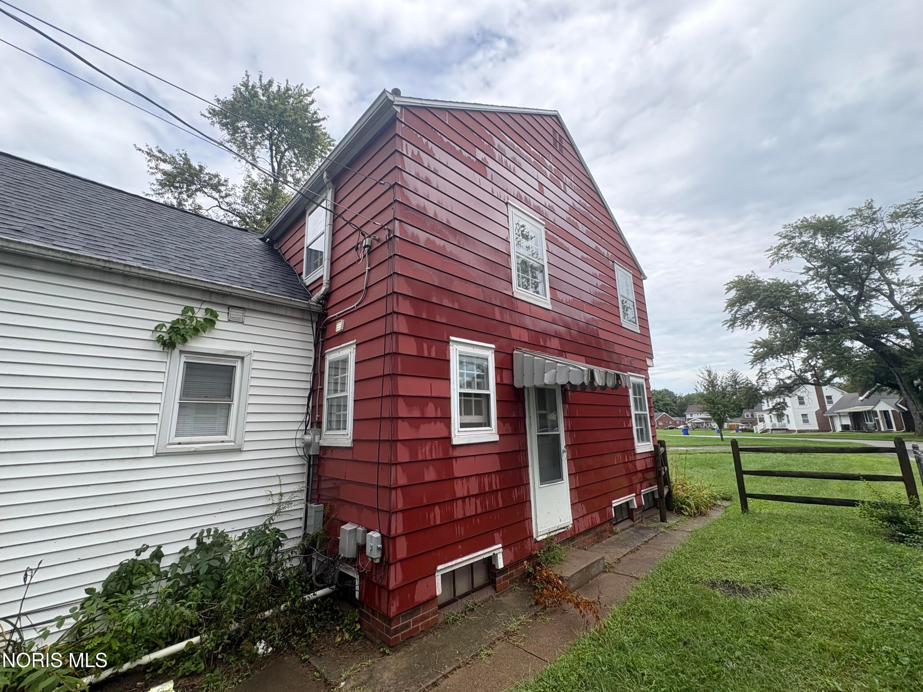 1027 Secor Road