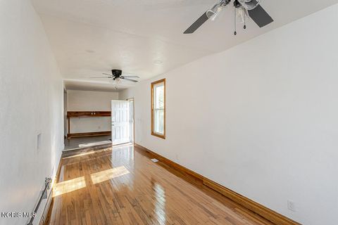 Tiny photo for 3940 Canada Southern Avenue, Toledo, OH 43612 (MLS # 10006772)