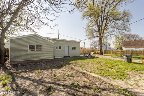 Tiny photo for 3940 Canada Southern Avenue, Toledo, OH 43612 (MLS # 10006772)