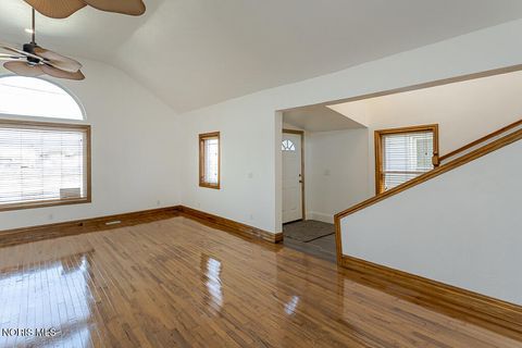 Tiny photo for 3940 Canada Southern Avenue, Toledo, OH 43612 (MLS # 10006772)