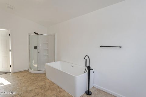 Tiny photo for 3940 Canada Southern Avenue, Toledo, OH 43612 (MLS # 10006772)