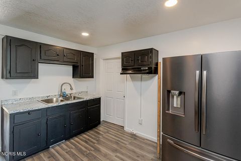 Tiny photo for 3940 Canada Southern Avenue, Toledo, OH 43612 (MLS # 10006772)