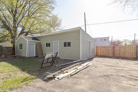 Tiny photo for 3940 Canada Southern Avenue, Toledo, OH 43612 (MLS # 10006772)