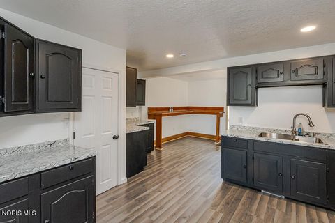 Tiny photo for 3940 Canada Southern Avenue, Toledo, OH 43612 (MLS # 10006772)