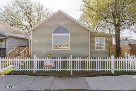 Photo of 3940 Canada Southern Avenue, Toledo, OH 43612 (MLS # 10006772)