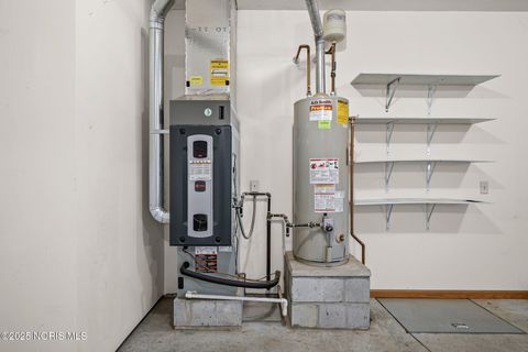 Tiny photo for 2149 Greystone Court, Findlay, OH 45840 (MLS # 10002443)