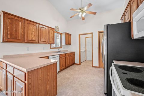 Tiny photo for 2149 Greystone Court, Findlay, OH 45840 (MLS # 10002443)