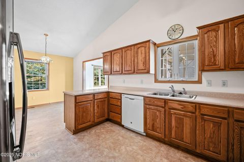 Tiny photo for 2149 Greystone Court, Findlay, OH 45840 (MLS # 10002443)