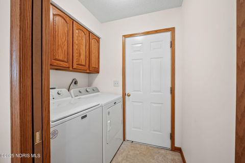 Tiny photo for 2149 Greystone Court, Findlay, OH 45840 (MLS # 10002443)