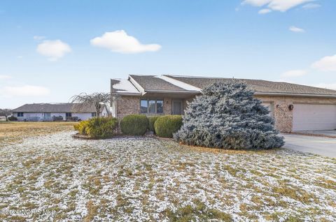 Tiny photo for 523 Woodpointe Drive, Woodville, OH 43469 (MLS # 10003335)