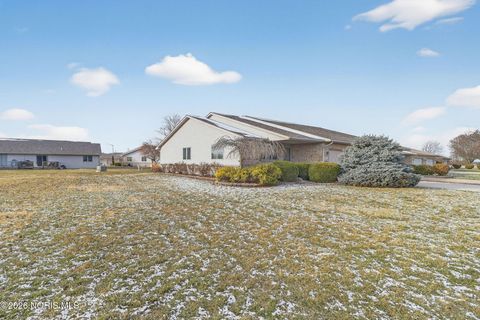 Photo of 523 Woodpointe Drive, Woodville, OH 43469 (MLS # 10003335)