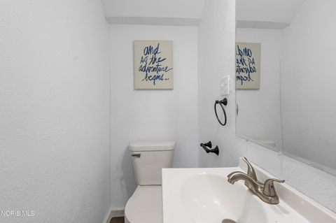 Tiny photo for 2368 Hollywood Avenue, Toledo, OH 43620 (MLS # 10005304)