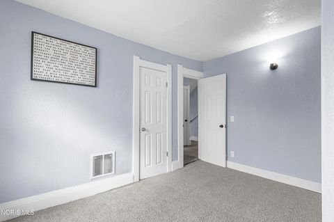 Tiny photo for 2368 Hollywood Avenue, Toledo, OH 43620 (MLS # 10005304)