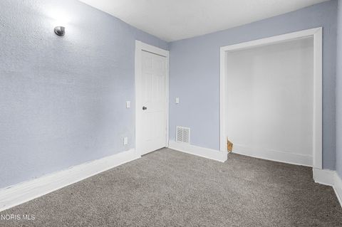 Tiny photo for 2368 Hollywood Avenue, Toledo, OH 43620 (MLS # 10005304)