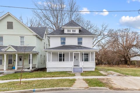 Photo of 2368 Hollywood Avenue, Toledo, OH 43620 (MLS # 10005304)