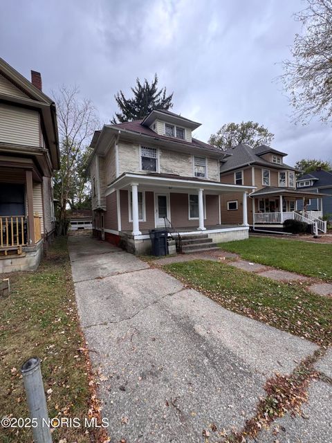 Tiny photo for 2369 Lawrence Avenue, Toledo, OH 43620 (MLS # 10000457)