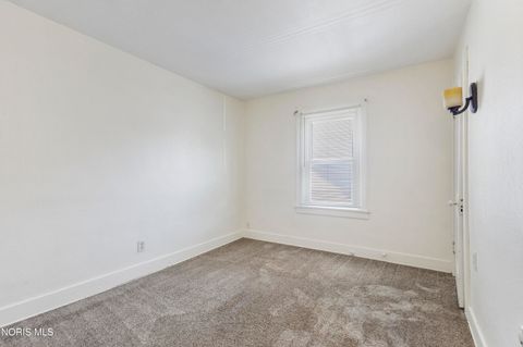 Tiny photo for 1917 Calumet Avenue, Toledo, OH 43607 (MLS # 10007318)