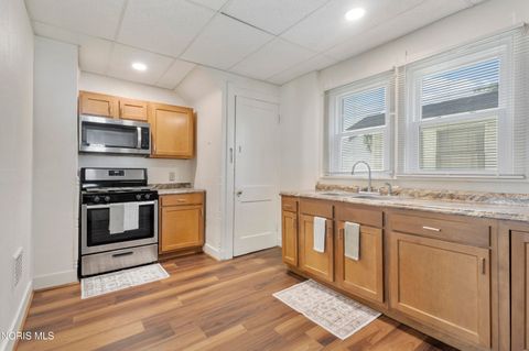 Tiny photo for 1917 Calumet Avenue, Toledo, OH 43607 (MLS # 10007318)