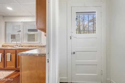 Tiny photo for 1917 Calumet Avenue, Toledo, OH 43607 (MLS # 10007318)