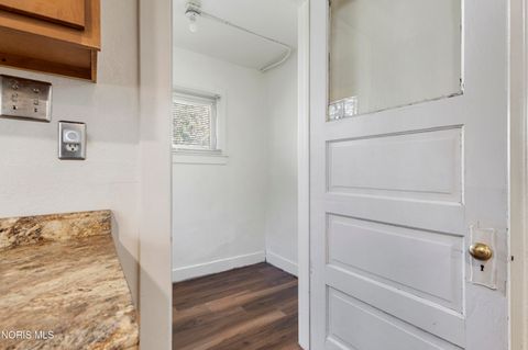 Tiny photo for 1917 Calumet Avenue, Toledo, OH 43607 (MLS # 10007318)