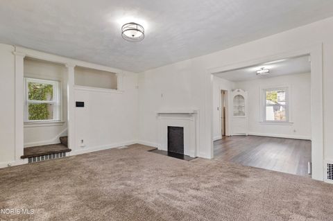 Tiny photo for 1917 Calumet Avenue, Toledo, OH 43607 (MLS # 10007318)