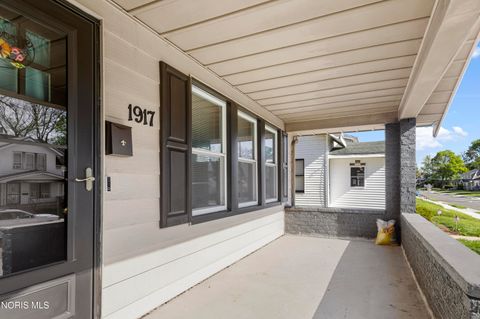Tiny photo for 1917 Calumet Avenue, Toledo, OH 43607 (MLS # 10007318)