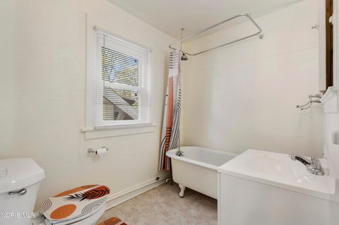 Tiny photo for 1917 Calumet Avenue, Toledo, OH 43607 (MLS # 10007318)
