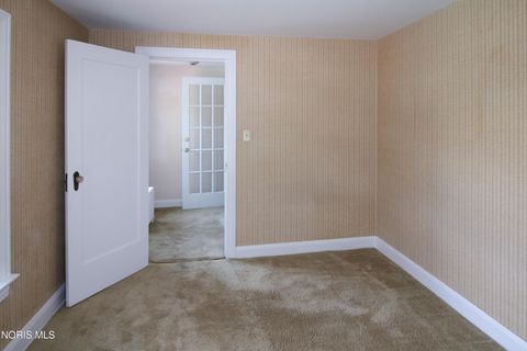 Tiny photo for 325 Jefferson Street, Port Clinton, OH 43452 (MLS # 10008128)