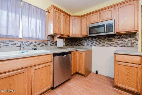 Tiny photo for 1401 Logan Avenue, Findlay, OH 45840 (MLS # 10004405)