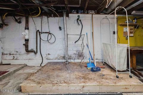 Tiny photo for 1401 Logan Avenue, Findlay, OH 45840 (MLS # 10004405)