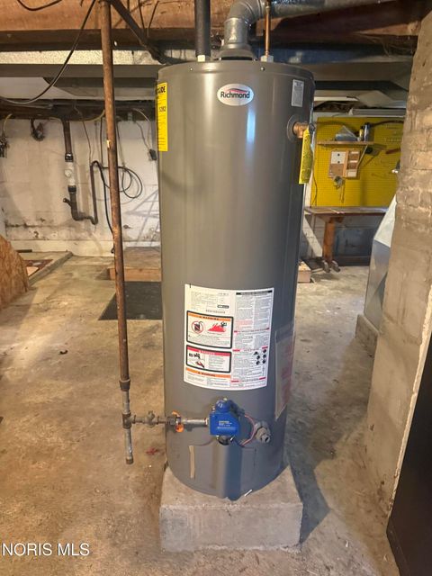 Tiny photo for 1401 Logan Avenue, Findlay, OH 45840 (MLS # 10004405)