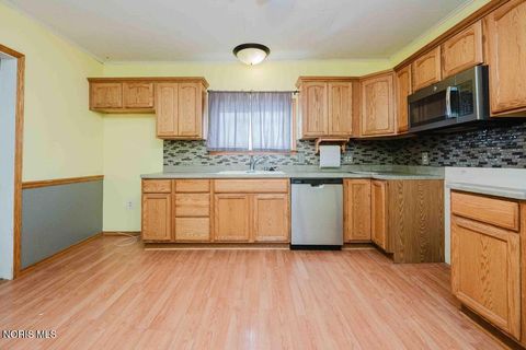 Tiny photo for 1401 Logan Avenue, Findlay, OH 45840 (MLS # 10004405)