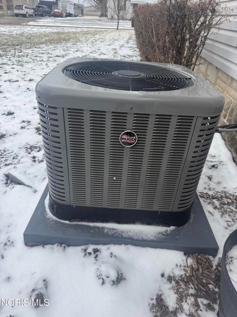 Tiny photo for 1401 Logan Avenue, Findlay, OH 45840 (MLS # 10004405)