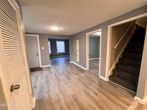 Tiny photo for 1122 Vinal Street, Toledo, OH 43605 (MLS # 10003368)